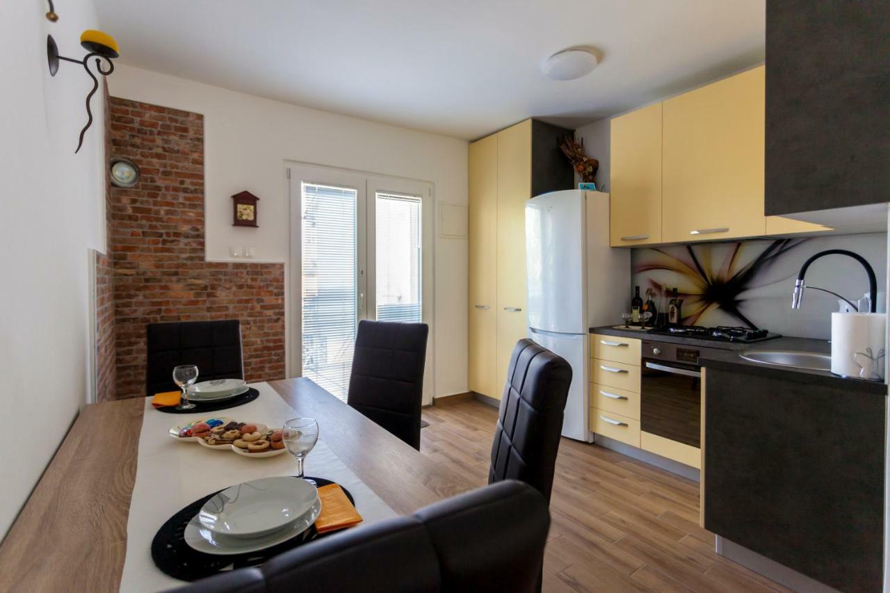 Apartment Hasanec By El-Pi Tours نجيفيش المظهر الخارجي الصورة